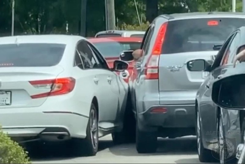 Man And Woman Duke It Out In North Carolina Gas Line Fight